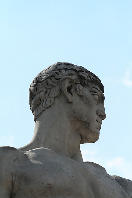 Stadio dei marmi 335